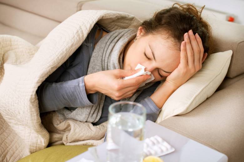 Bisakah Anda Terkena Flu dan COVID pada Saat yang Sama? Inilah yang dikatakan oleh Para Ahli